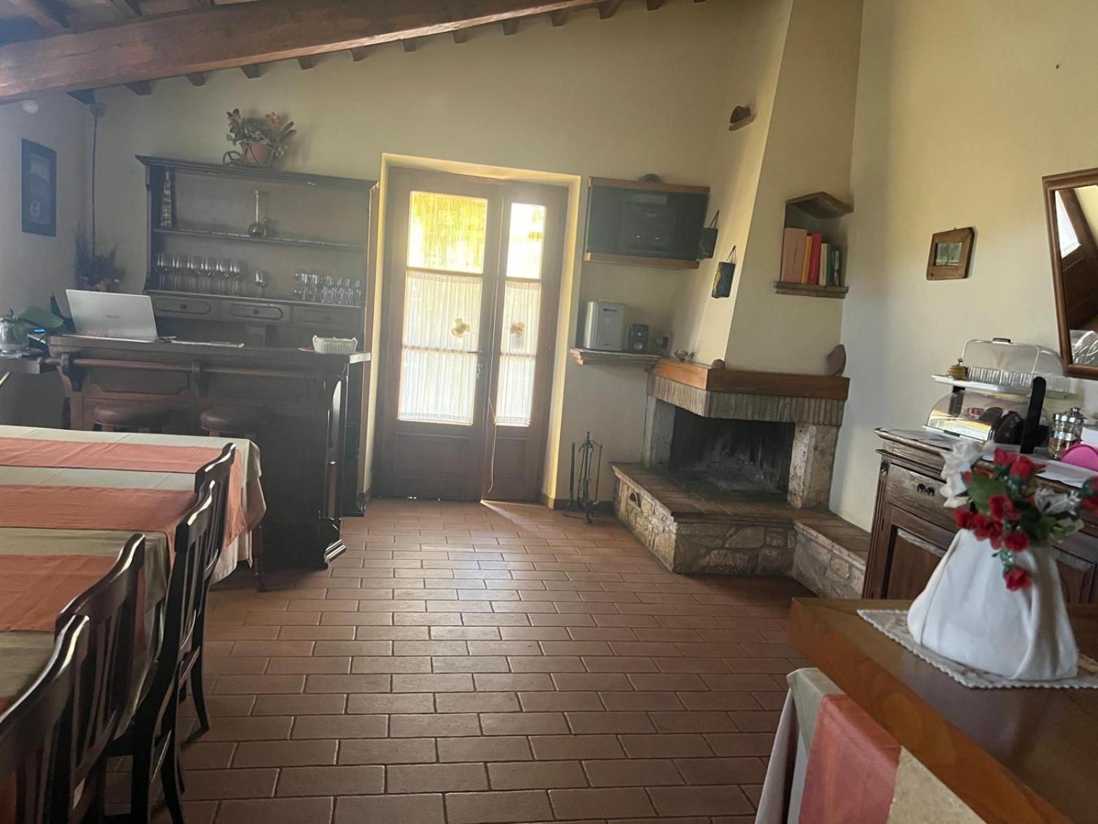 Agriturismo La Castellina Saturnia Exterior photo